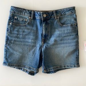 ASOS DESIGN skinny shorter length denim short in mid wash blue